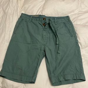 Men’s Guess shorts, green, size 32
